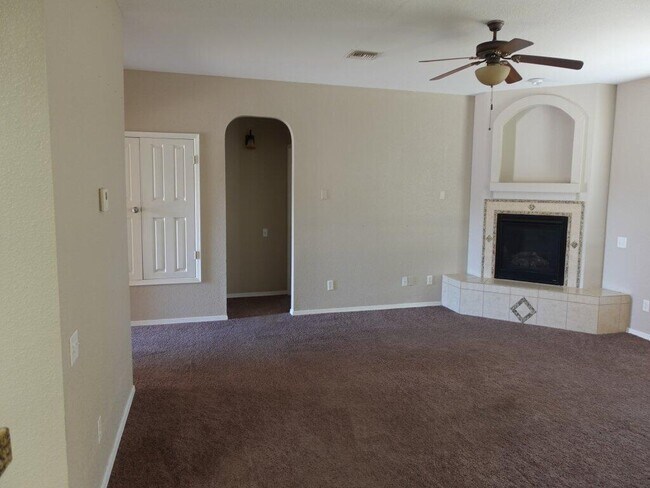 Building Photo - 14405 Lacota Point Dr