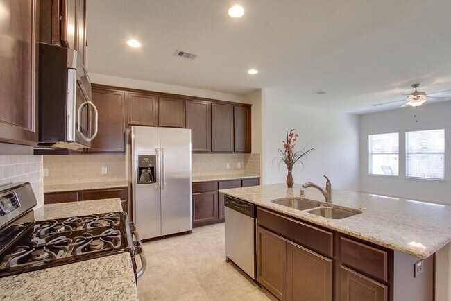 Foto del edificio - 122 Meadow Mill Dr