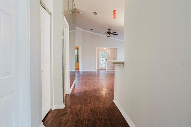 Foto del edificio - 2114 NW 52nd Pl
