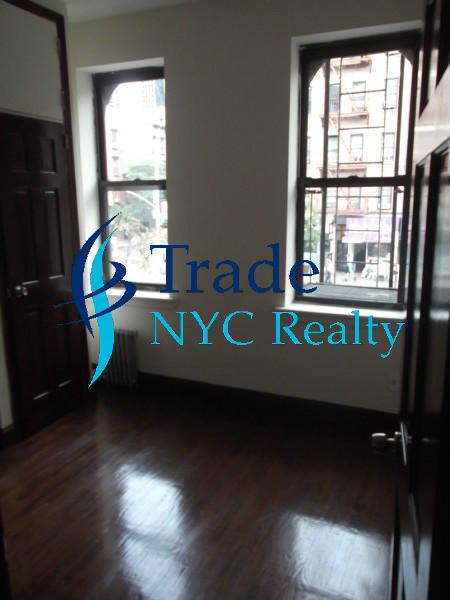 Building Photo - 786 9th Ave