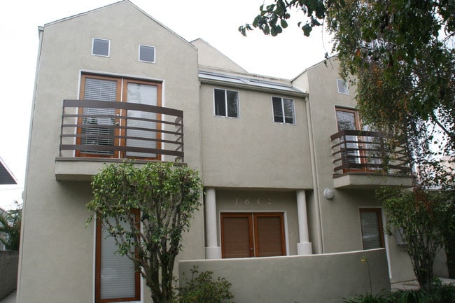 Foto del edificio - Berkley Apartments