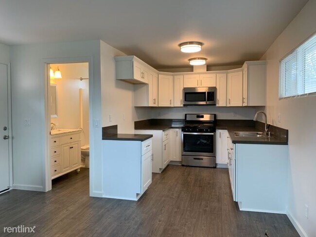 Building Photo - 1 br, 1 bath House - 335 Park Avenue B Unit B