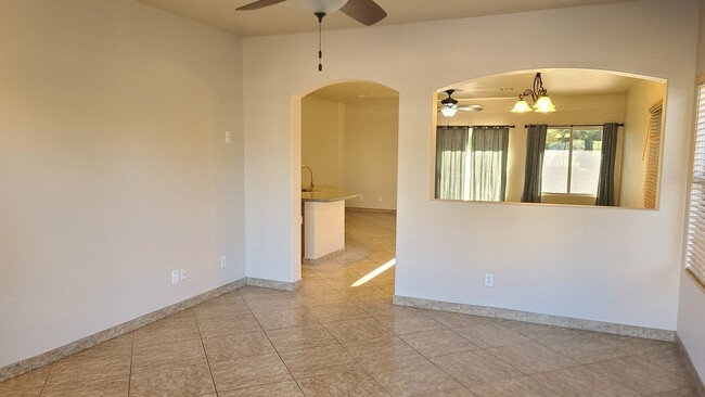 Foto del edificio - Remodeled 3-bedroom in great Gilbert ocation