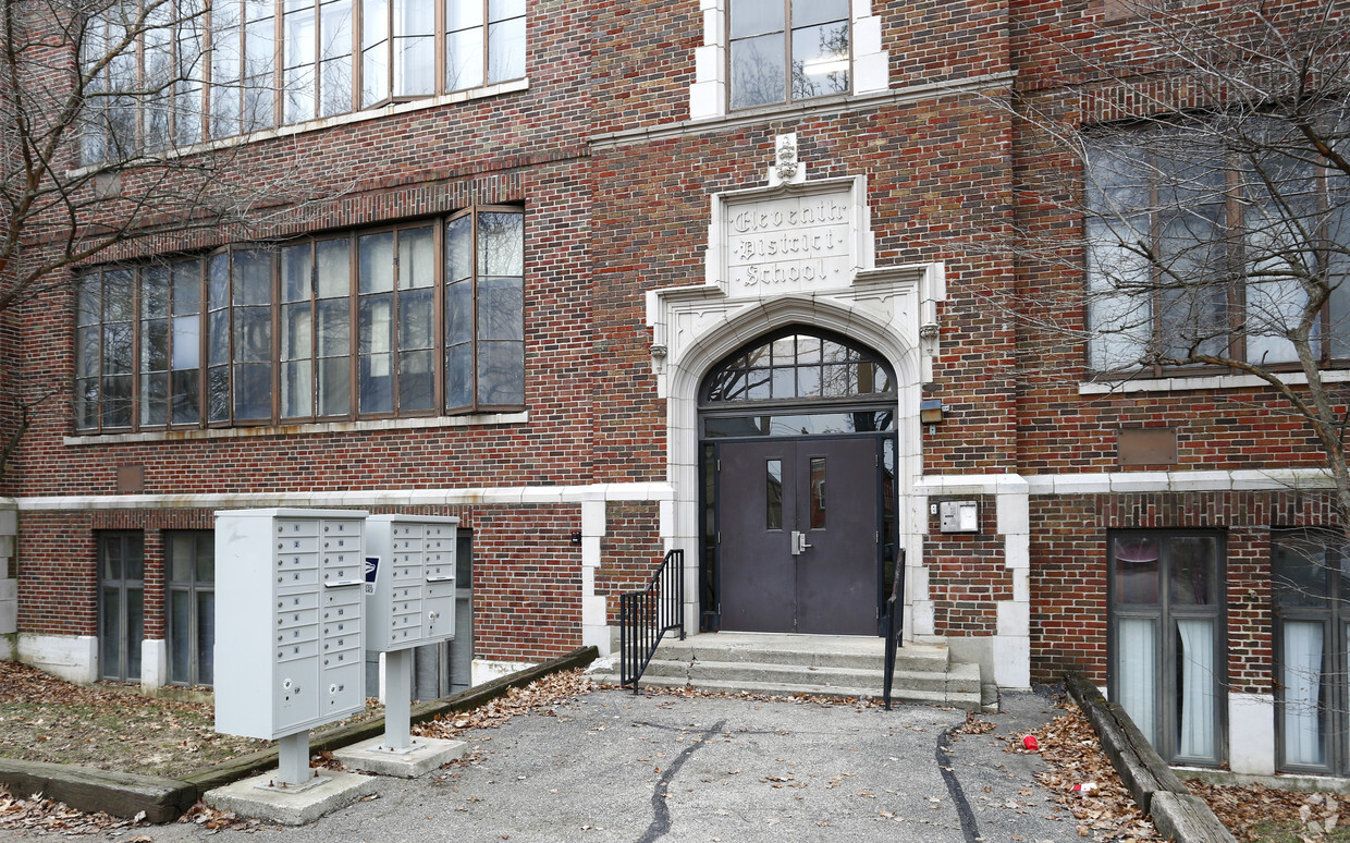 Foto principal - Parkway Apartments
