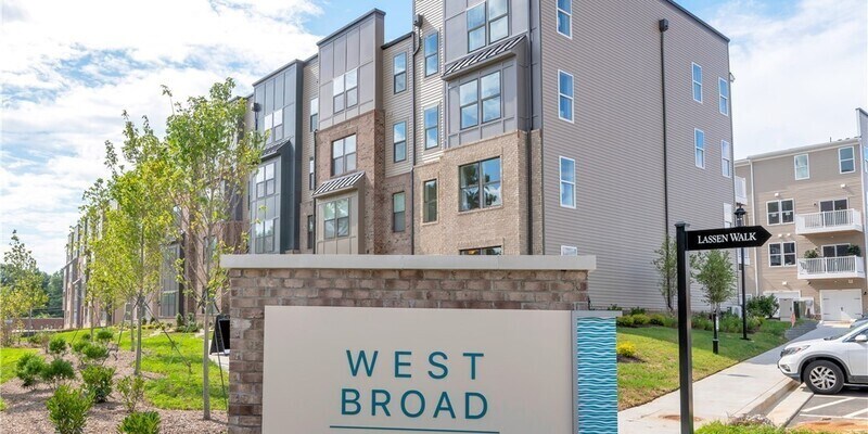 Foto principal - 2703 St. Elias Drive, Unit B Henrico, VA, ...