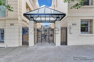 Building Photo - 323 29th St