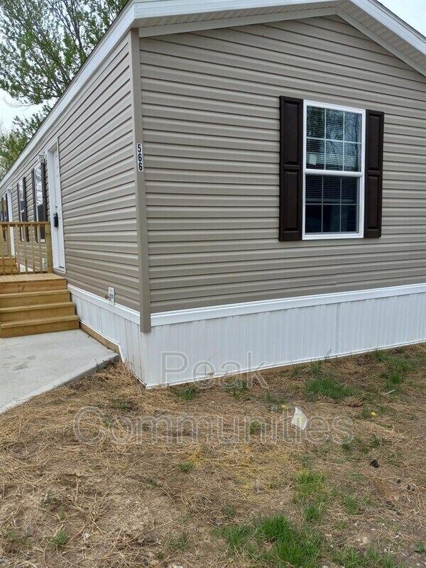 566 Shady Brook Hts, Greenwood, IN 46142 House Rental in Greenwood, IN