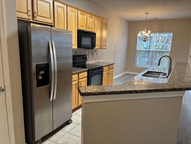 Foto del edificio - 3rd Level 3 Bedroom Condo in Ballantyne