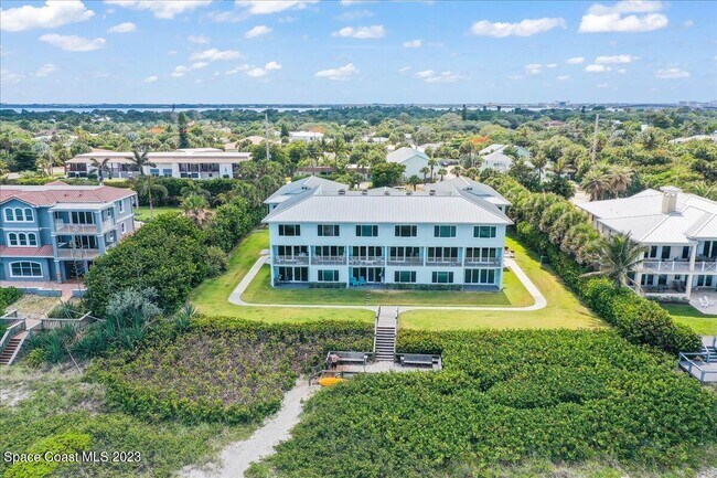 Foto del edificio - 1321 S Miramar Ave