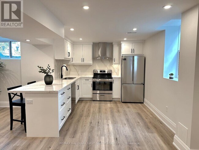 Building Photo - 19 Donald Powell Cres