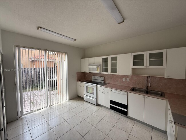 Foto del edificio - 8520 NW 139th Terrace