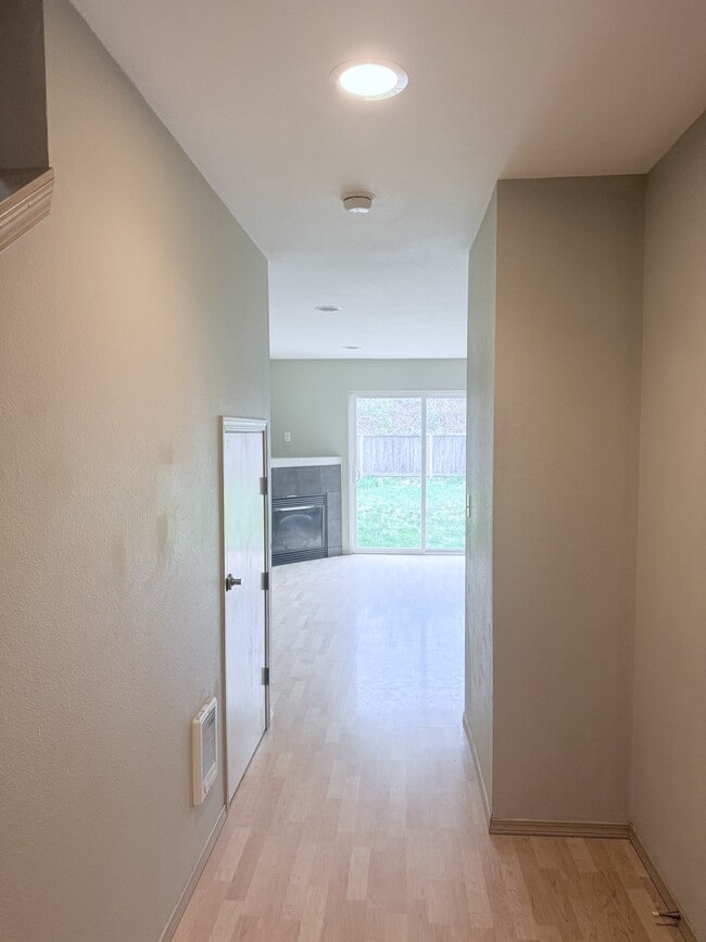 Foto del edificio - 15317 41st Ave E
