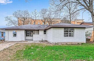 Building Photo - 727 Kilroy St