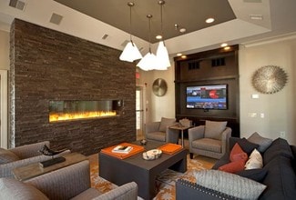 Clubhouse Common Area - Autumn Park Apartments