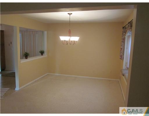 Building Photo - 204 Maplecrest Rd