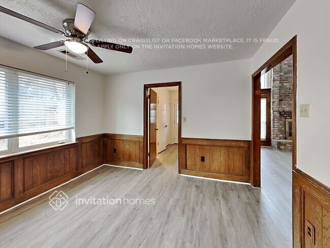 Foto del edificio - 3410 Hideaway Ln