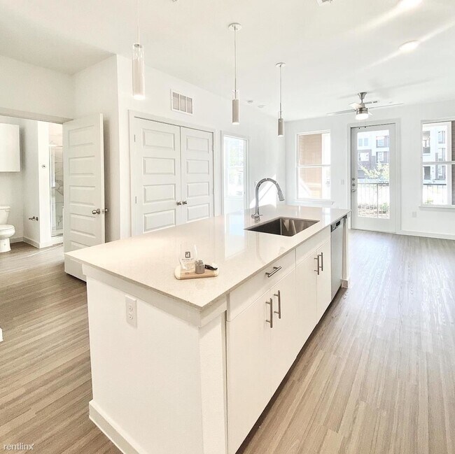 Foto del edificio - 1 br, 1 bath Condo - 1300 Rauscher RD Flat...