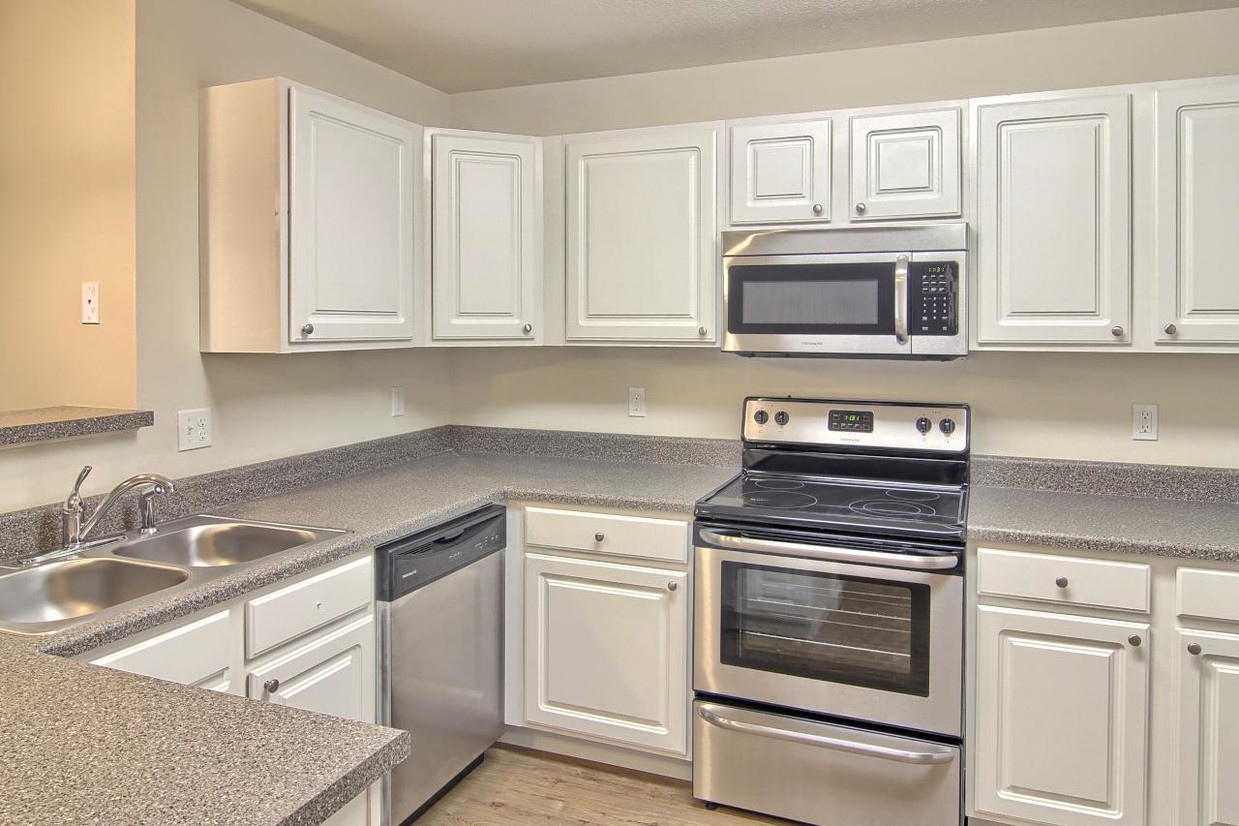 Foto principal - 3220 Fern Creek Ln