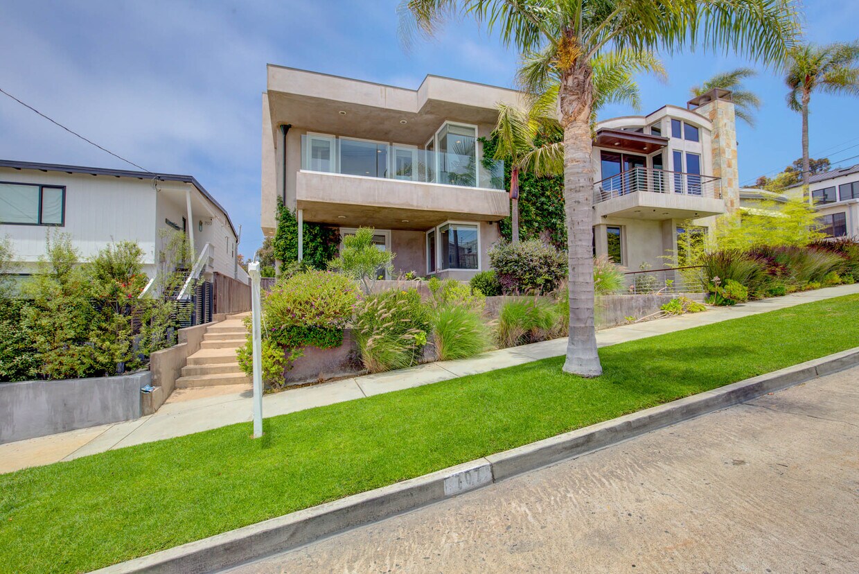 Foto principal - 707 Longfellow Ave