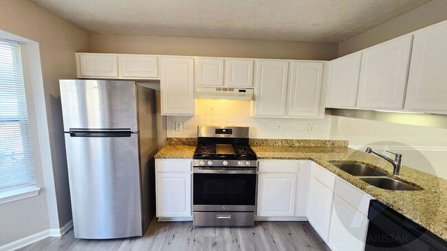 Foto del edificio - 1695 Barrington Overlook