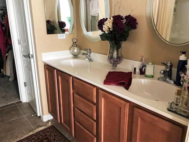 Building Photo - Del Webb's 55+ Adult Community