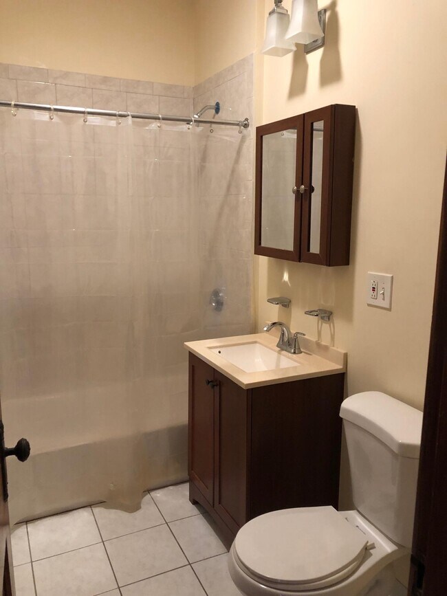 Foto del edificio - 20 Glade Ave