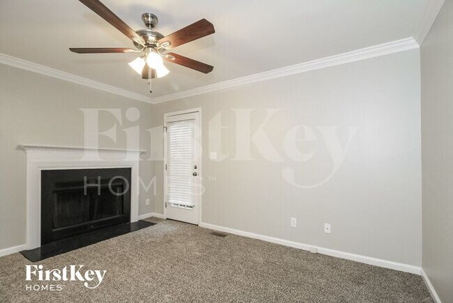 Foto del edificio - 4911 Heritage Woods Ct