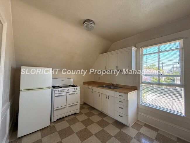 Foto del edificio - AVAILABLE JULY - Downtown SLO Studio Apartment