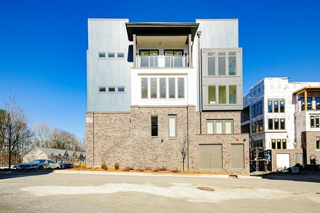 Building Photo - 1050 Stacks Ave SE