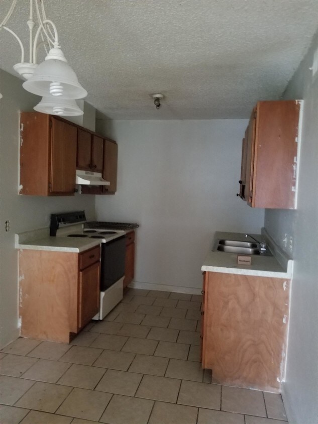 Primary Photo - 3109 7th Ave