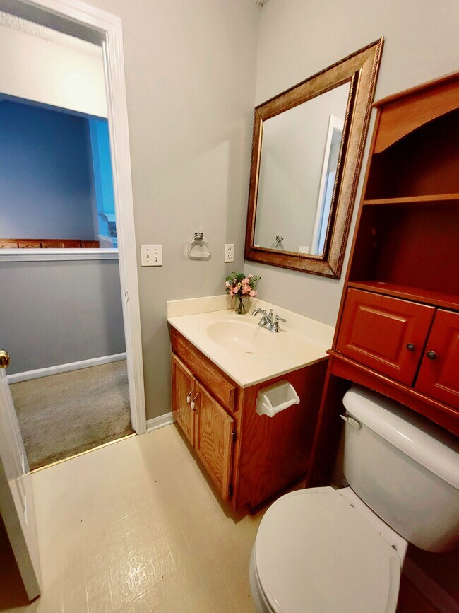 BAÑO PRINCIPAL - 5401 NW 86th Ct