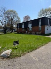 Building Photo - 80 Myron St
