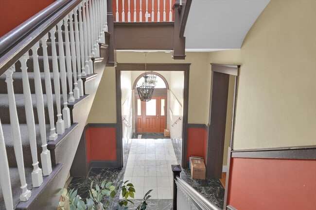 Foto del edificio - 4856 S Prairie Ave