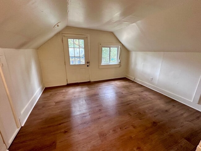 Photo - 1205 N Greensboro St Apartment