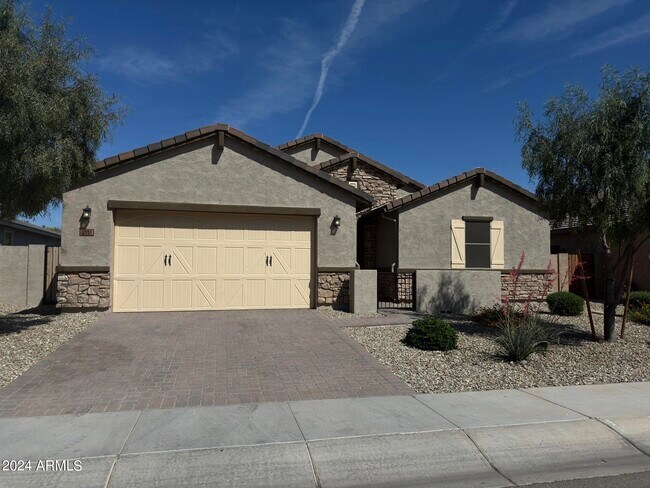 Foto del edificio - 2151 N 139th Dr