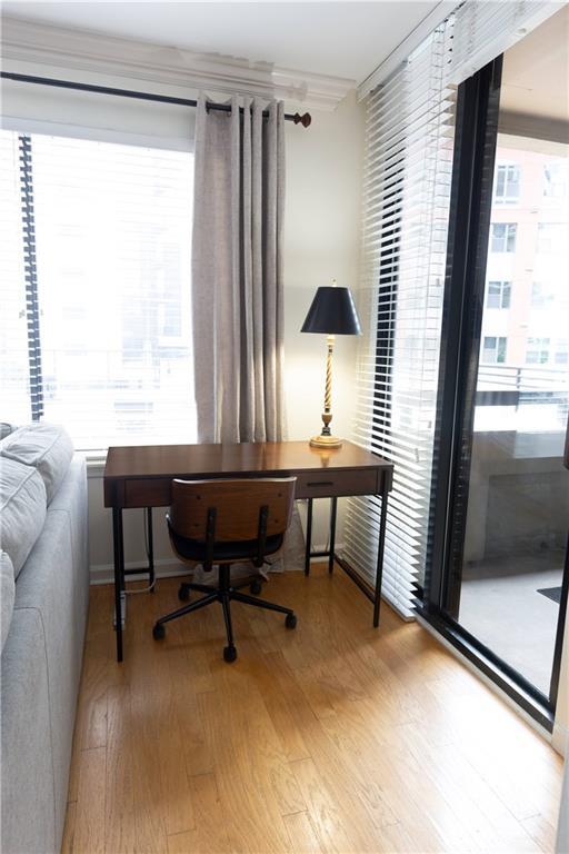 Foto del edificio - 3481 Lakeside Dr NE