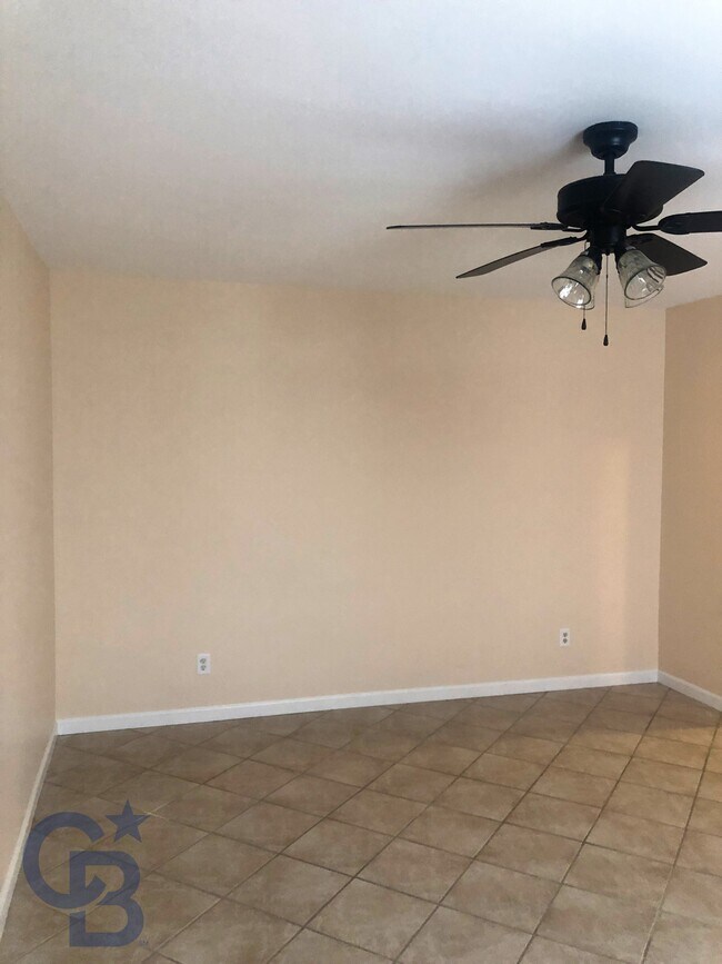 Foto del edificio - 1724 W 1st St