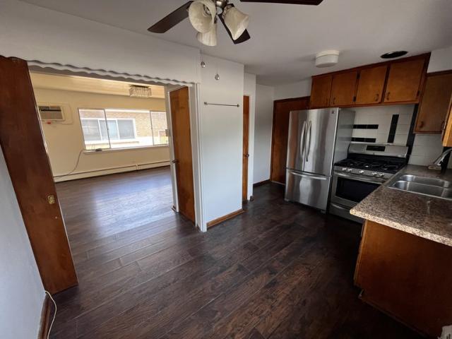 Foto del edificio - 2 bedroom in CHICAGO IL 60619