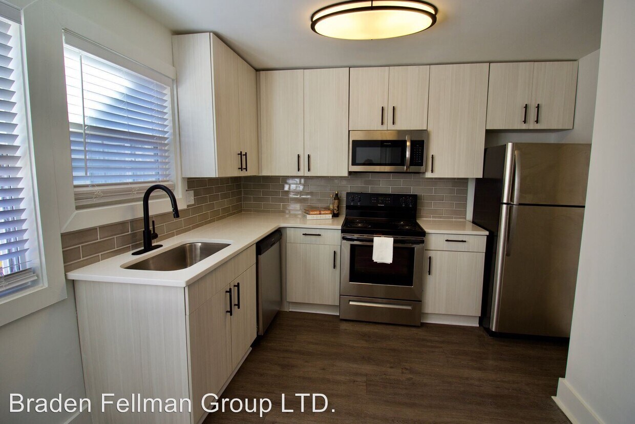 Foto del edificio - 1217-1221 Woodland Ave NE