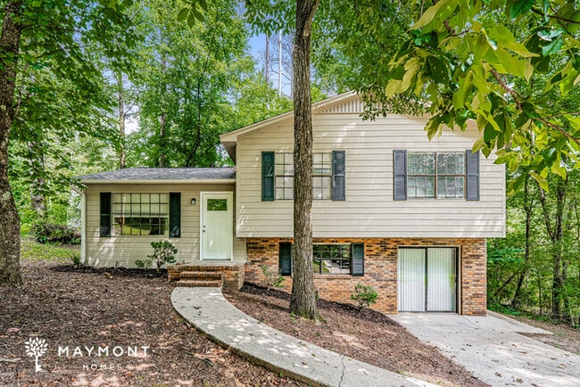 Building Photo - 6860 Markham Dr