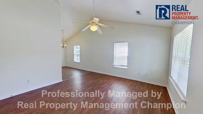 Building Photo - 3 BD/2BA Home in Azalea Trace w/Fenced Backyard and Exciting Updates Underway!