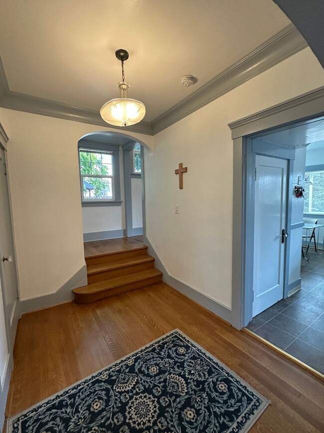 Building Photo - 4022 N 28th St
