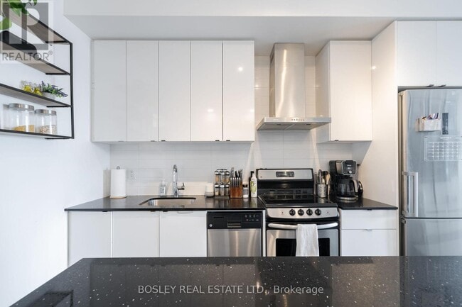 Building Photo - 51 E Liberty St