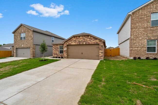 Building Photo - 205 Allington Cir