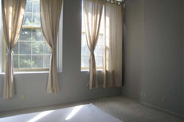 Foto del edificio - 64 Forest St