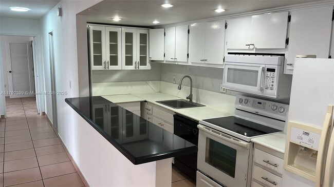 Foto del edificio - 4430 NW 79th Ave