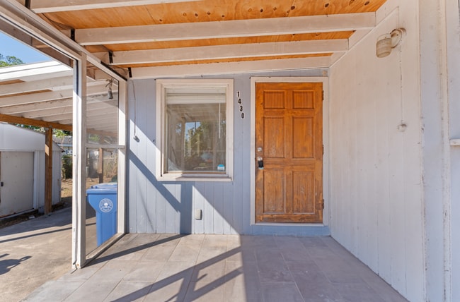 Foto del edificio - 1430 16th St W