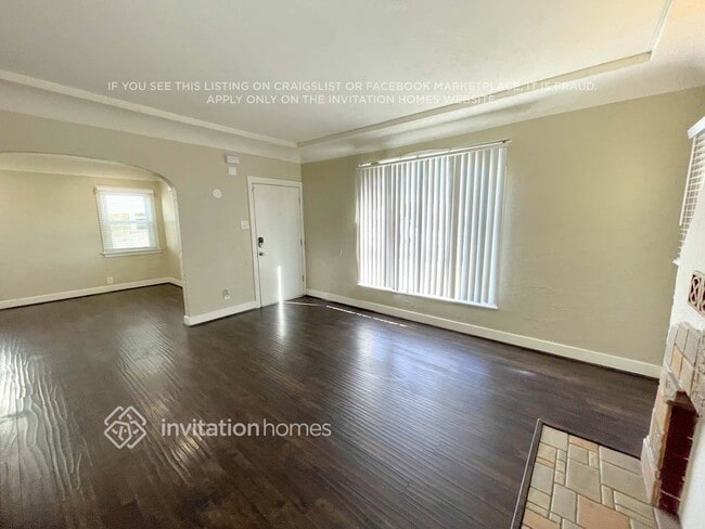 Foto del edificio - 2029 W 65th St