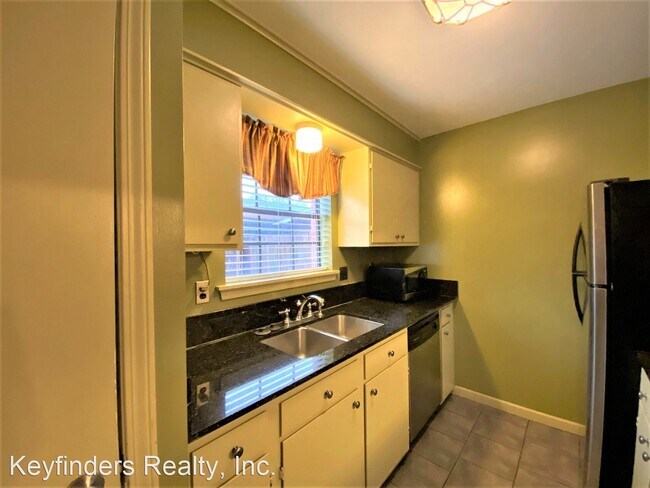 Foto del edificio - 2 br, 2.5 bath House - 4384 Stumberg Lane
