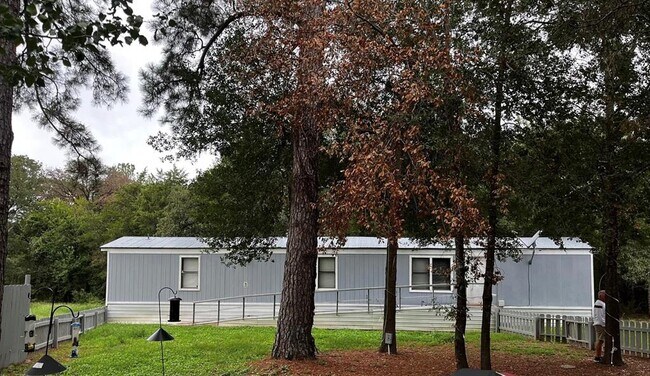 Foto del edificio - 374 Plum St